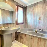 Parque Three Bedroom Διαμέρισμα *