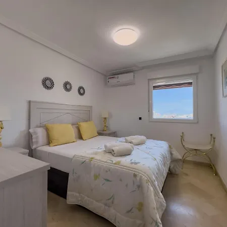 Parque Three Bedroom Appartement *