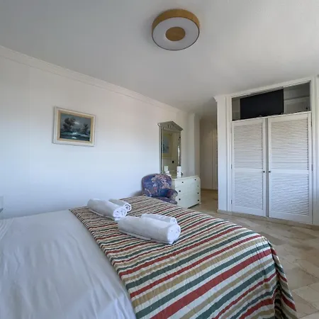 Appartement Parque Three Bedroom *