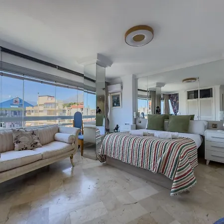 Parque Three Bedroom Apartmán Marbella