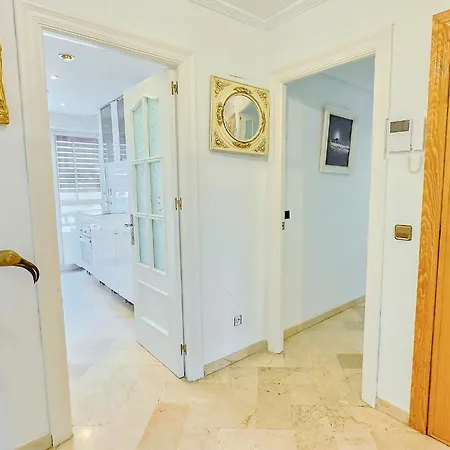 Parque Three Bedroom Μαρμπέλλα