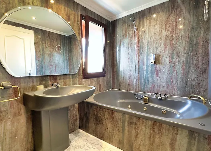 Parque Three Bedroom * Marbella